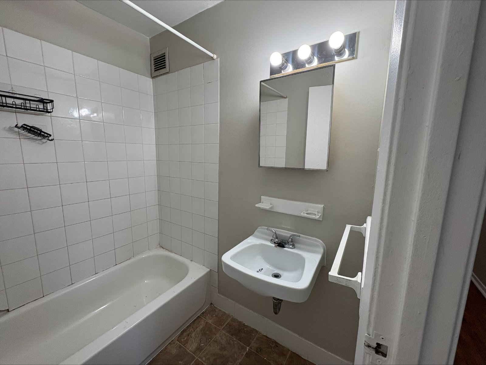 7 Roxbury Drive - 8 property image