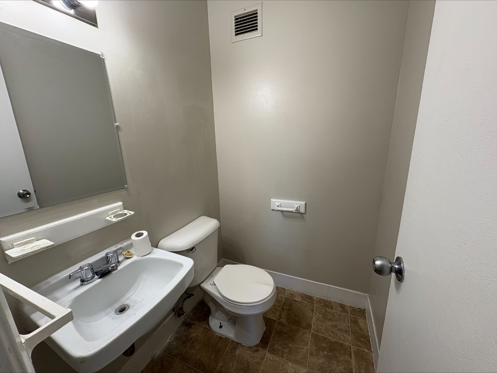 7 Roxbury Drive - 8 property image