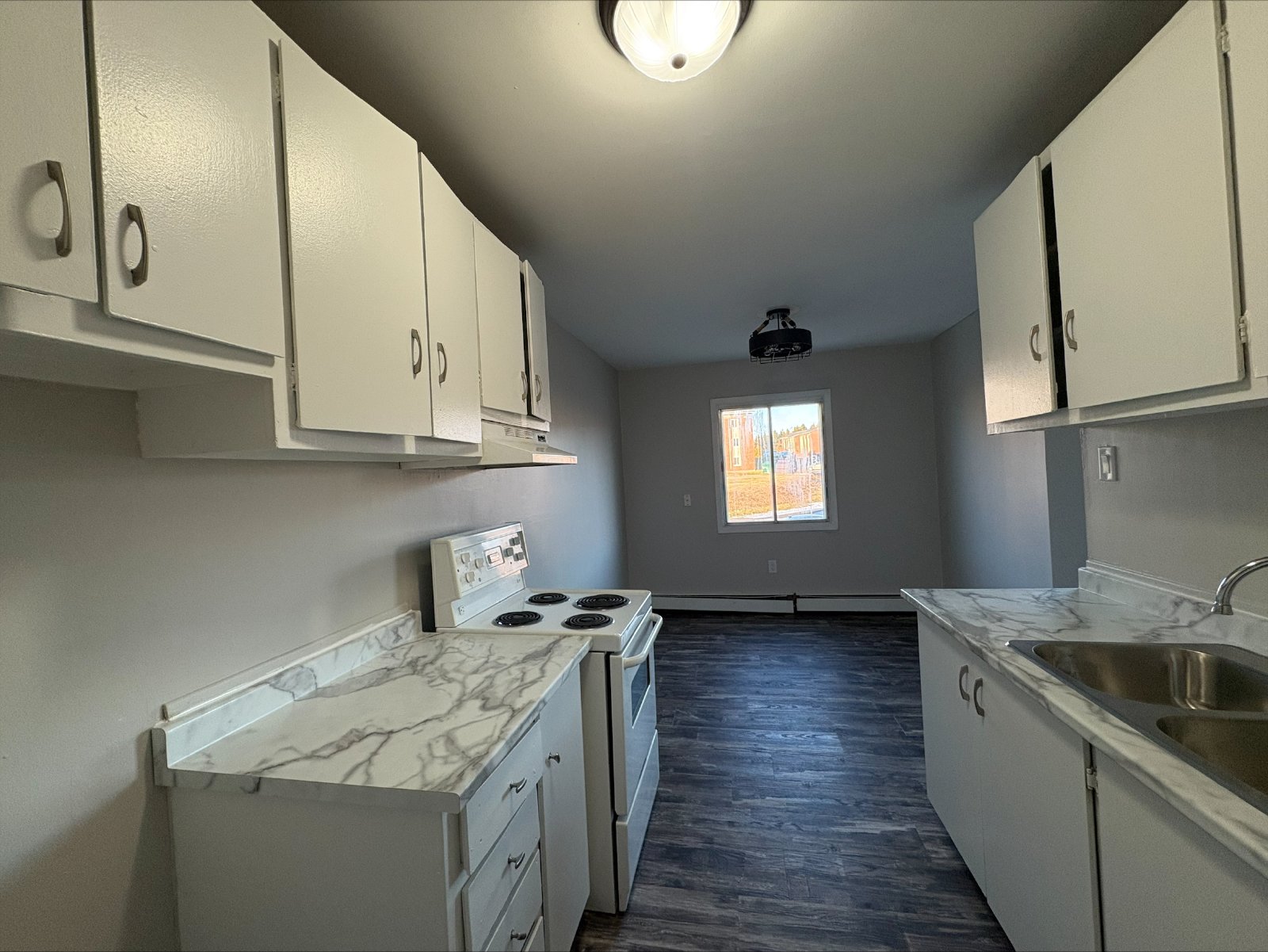 1 Reading Crescent - 4 property image