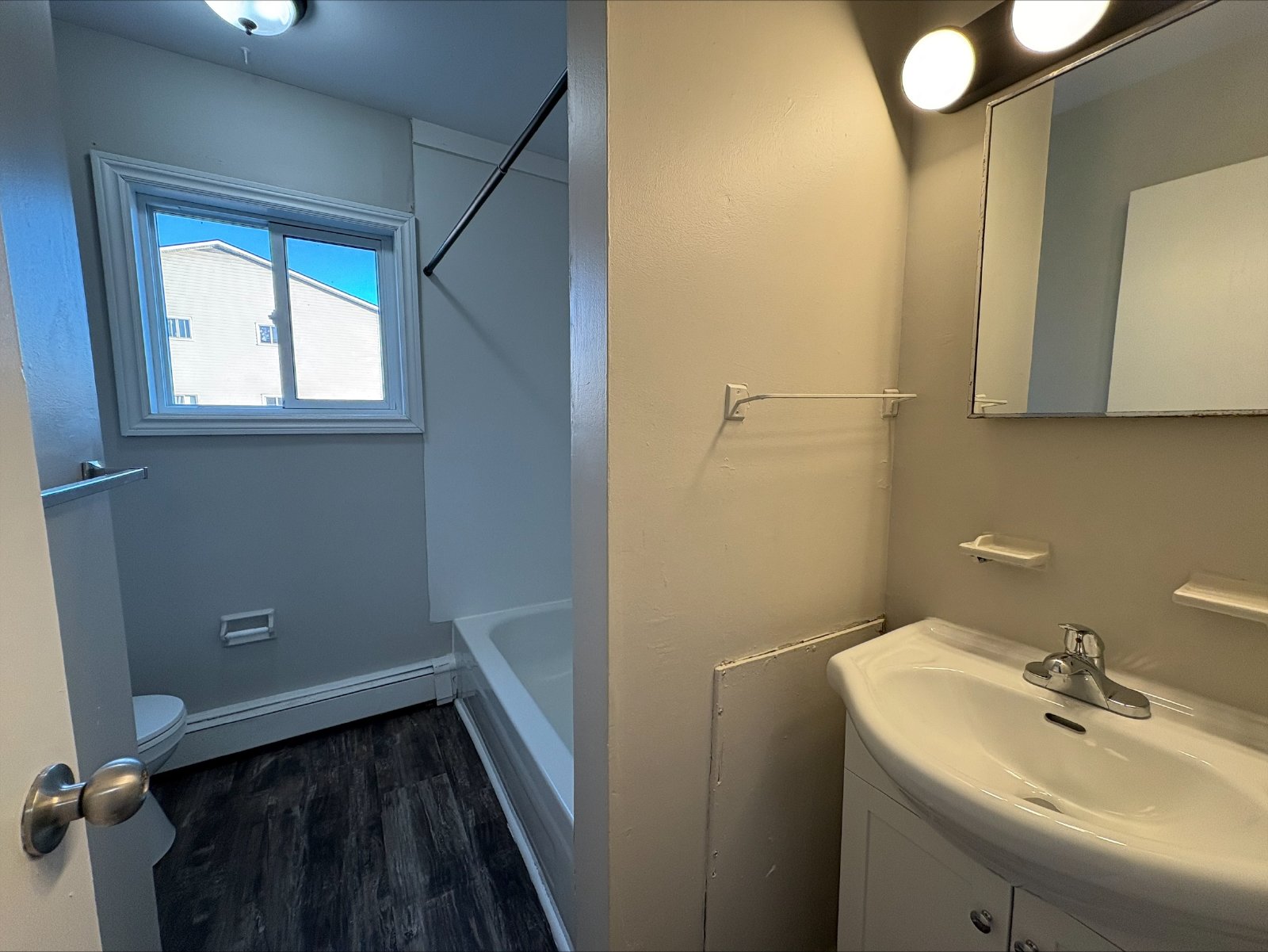 1 Reading Crescent - 4 property image