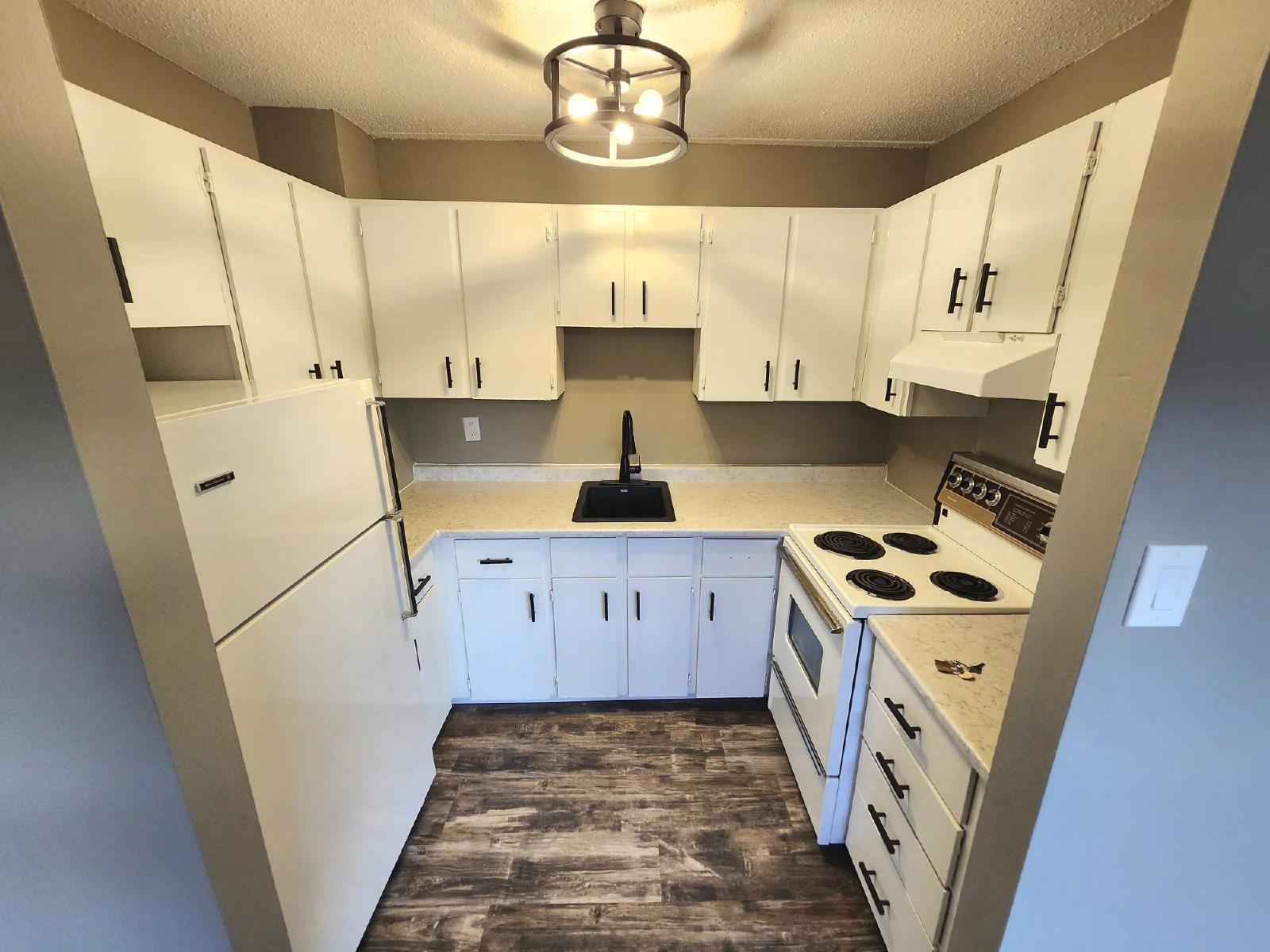 411 Ellerdale Street - 506 property image