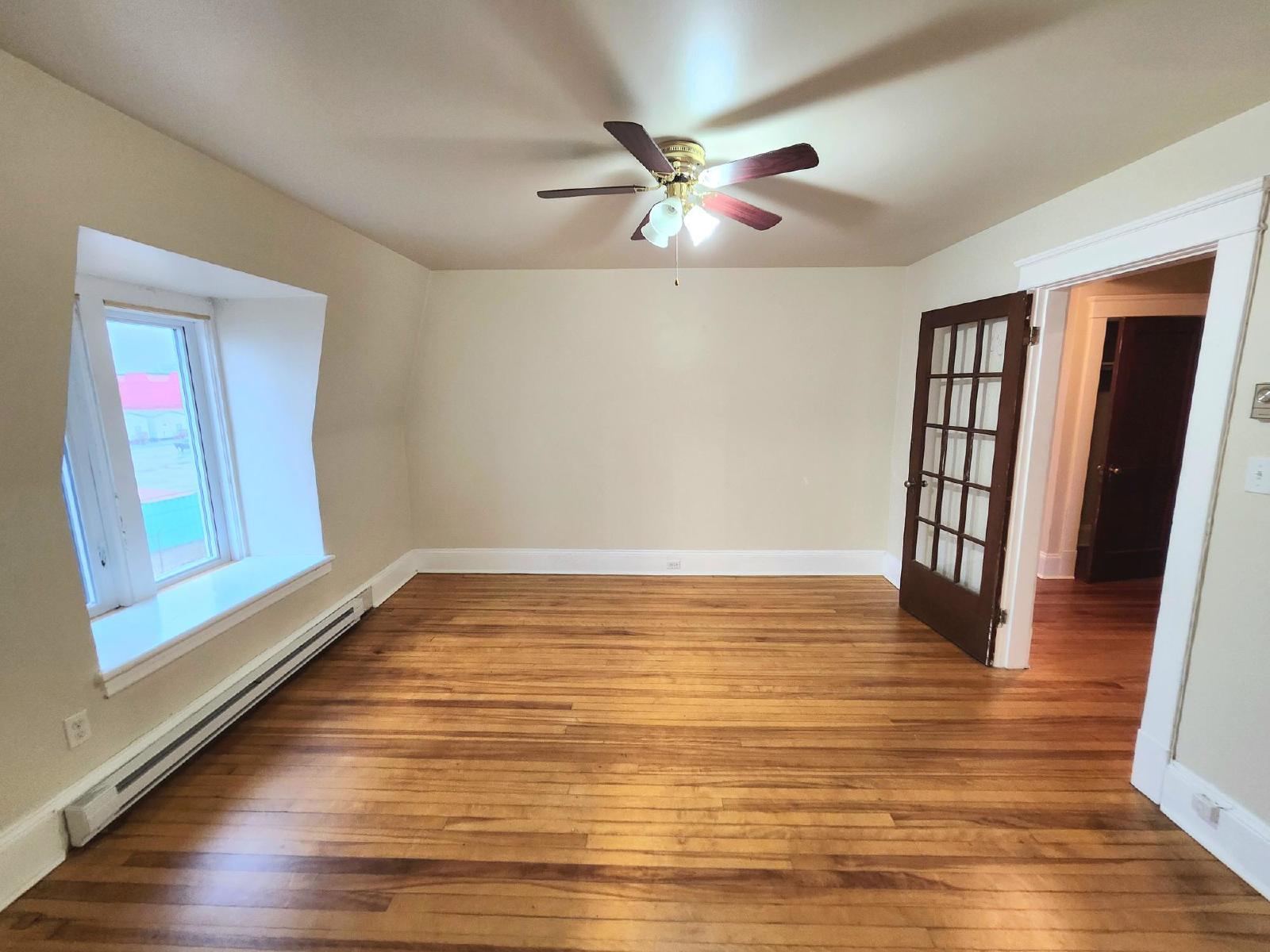 562 Edward Avenue - 5 property image