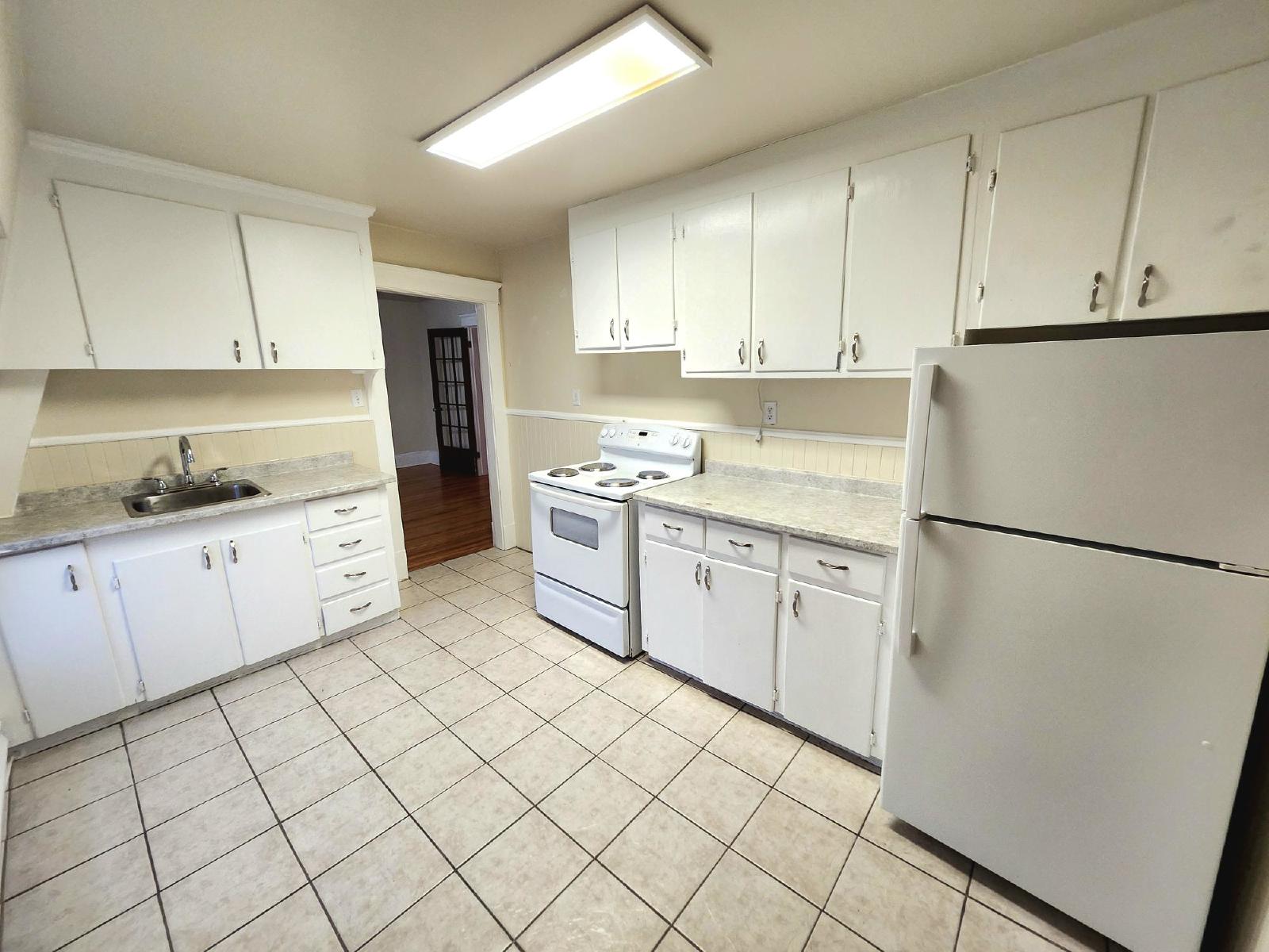 562 Edward Avenue - 5 property image