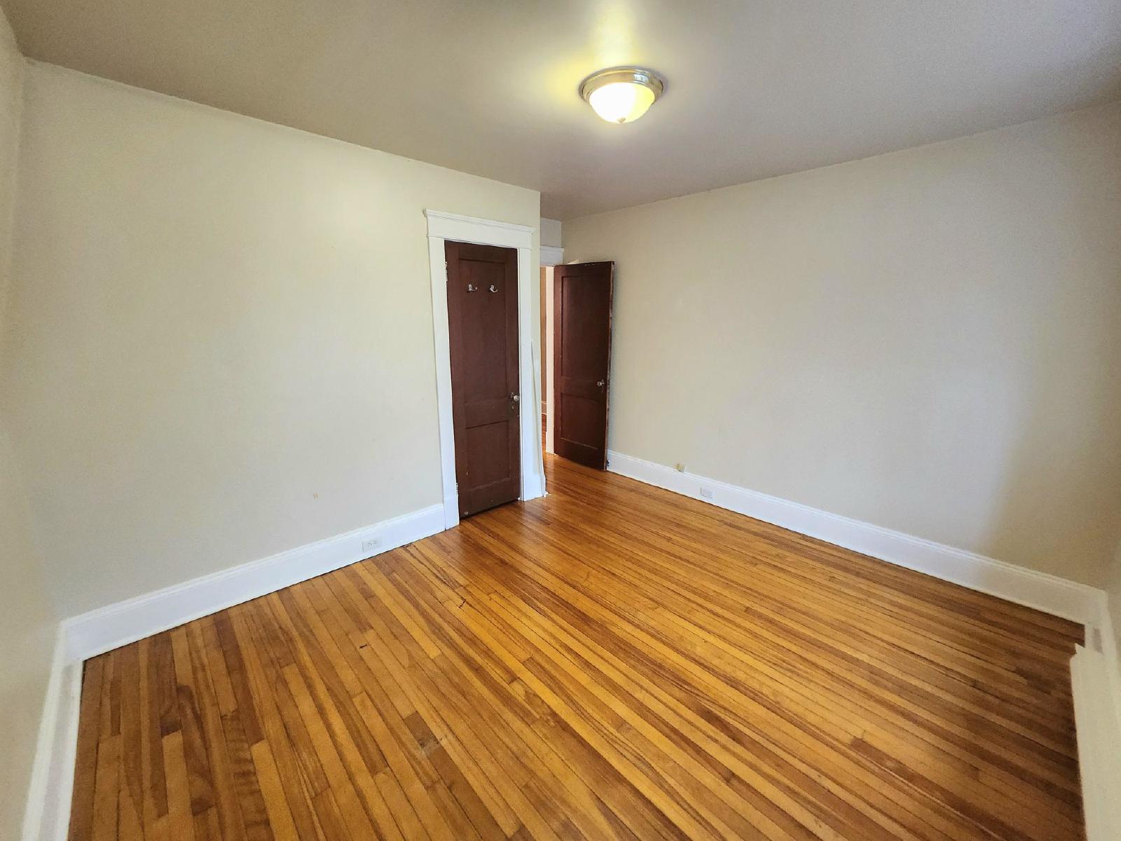 562 Edward Avenue - 5 property image