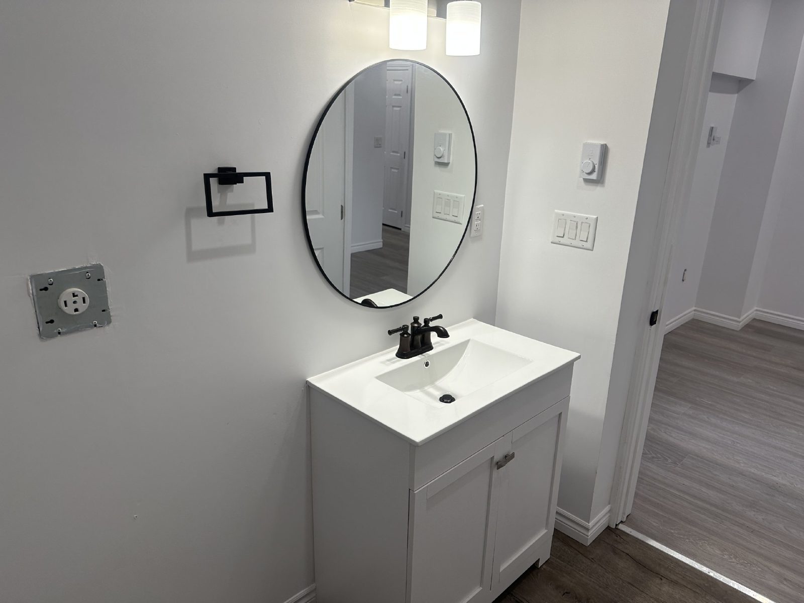 97 Carleton Street - 1 property image