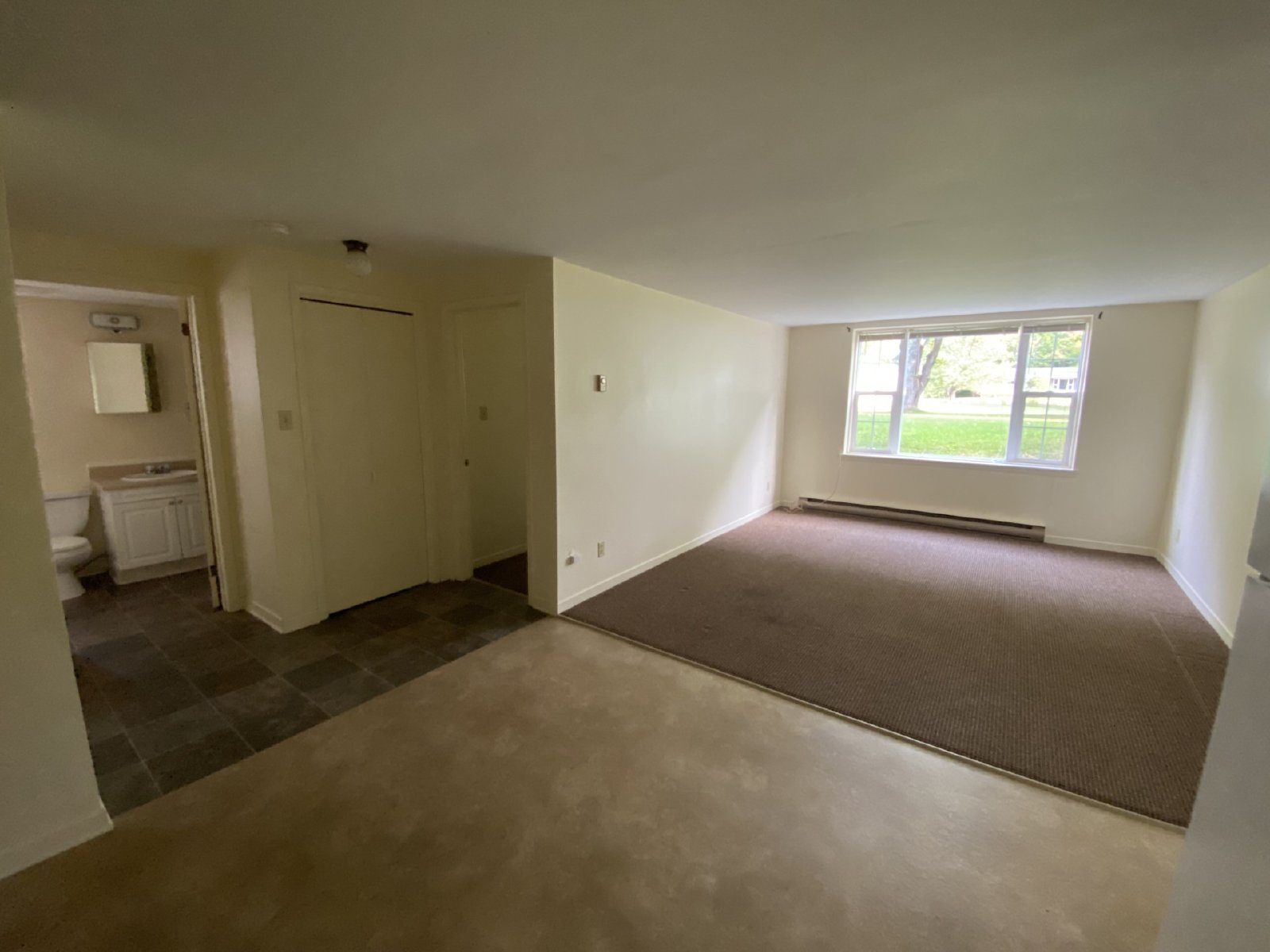 23 Centennial Avenue West - 3 property image