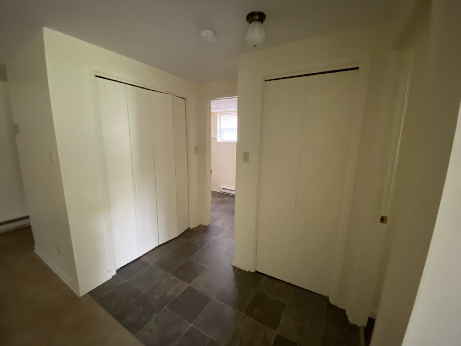 23 Centennial Avenue West - 3 property image