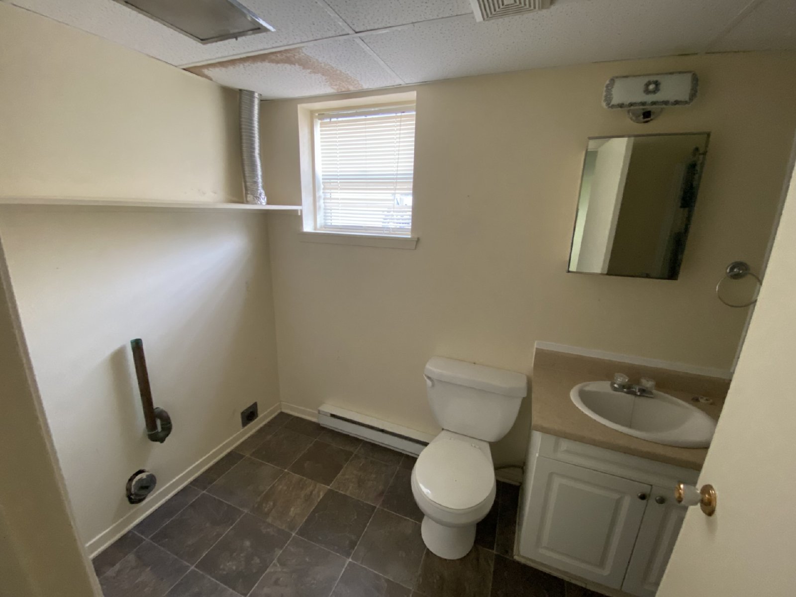 23 Centennial Avenue West - 3 property image