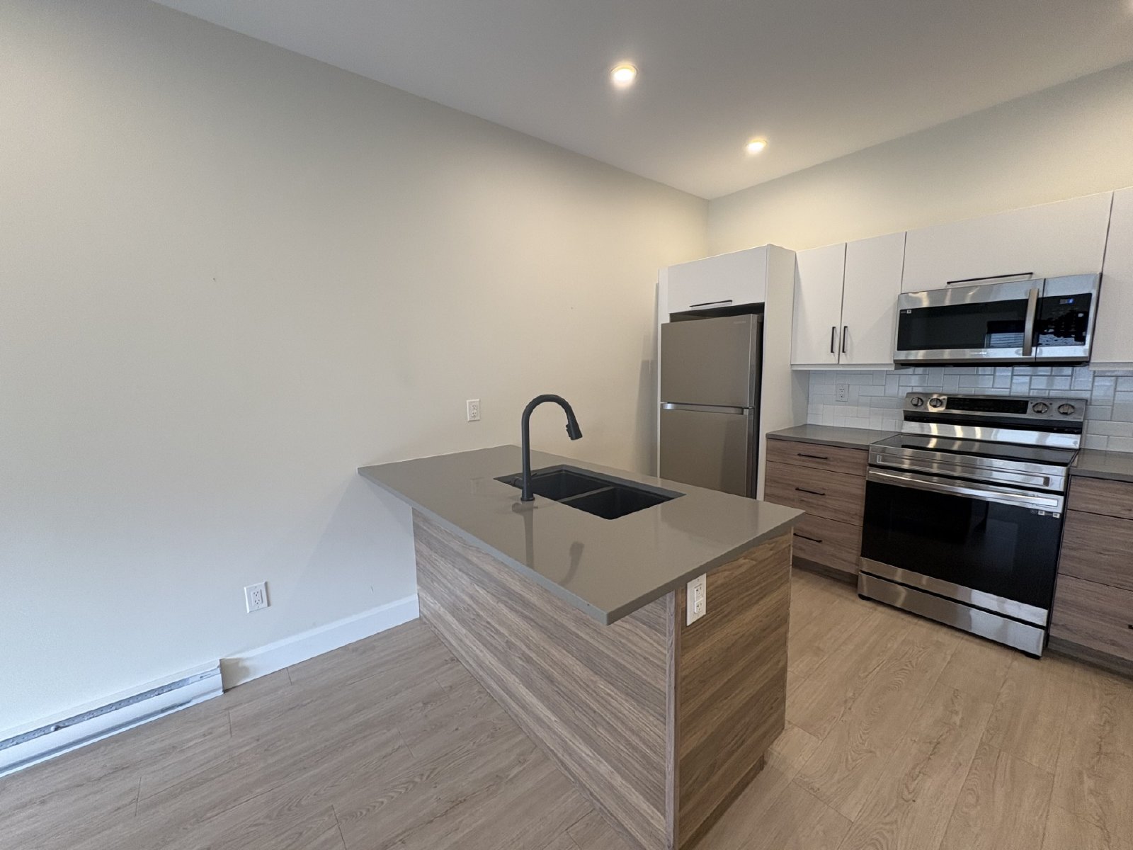 180 Hillsborough Road - 103 property image