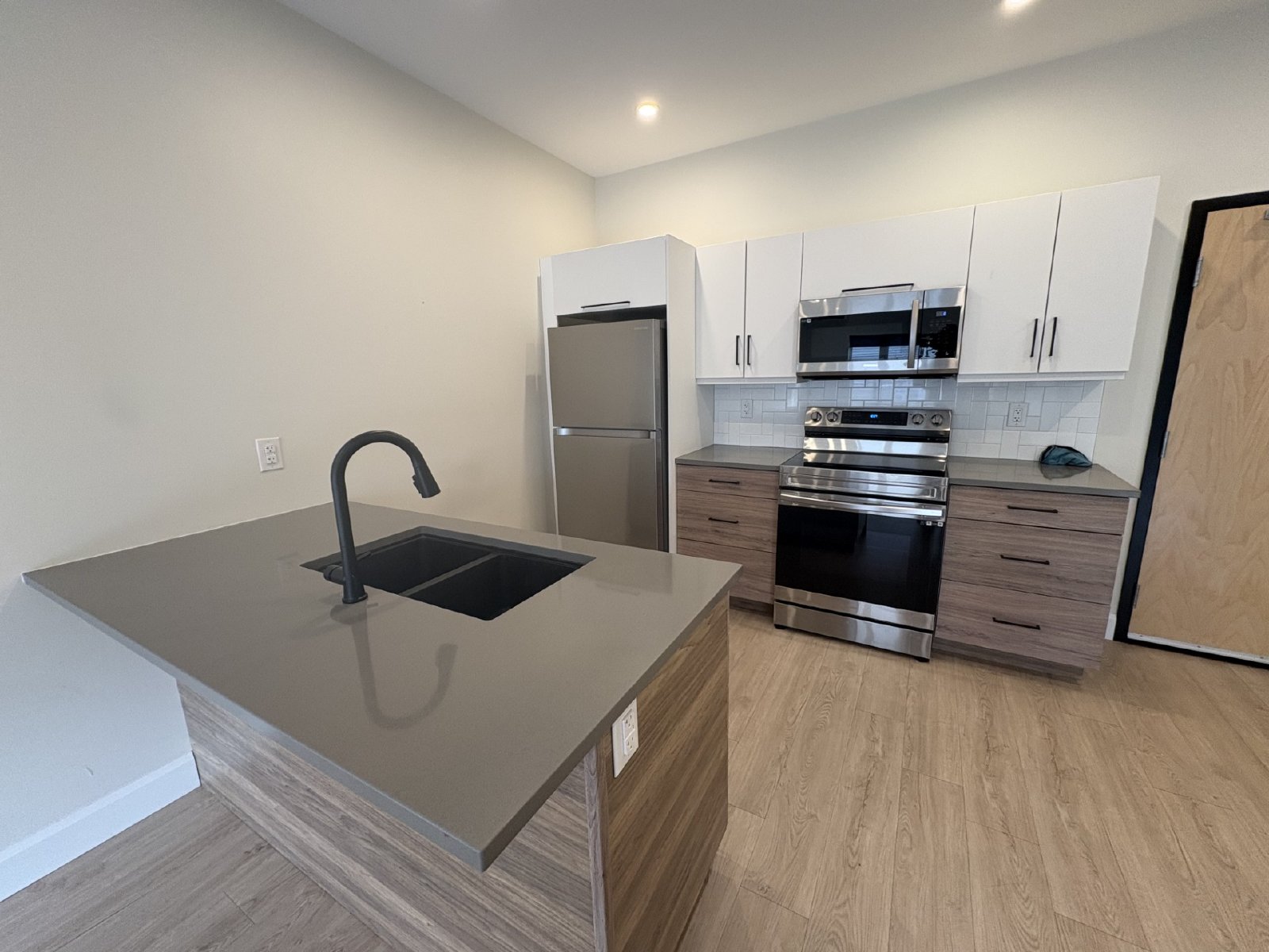 180 Hillsborough Road - 103 property image