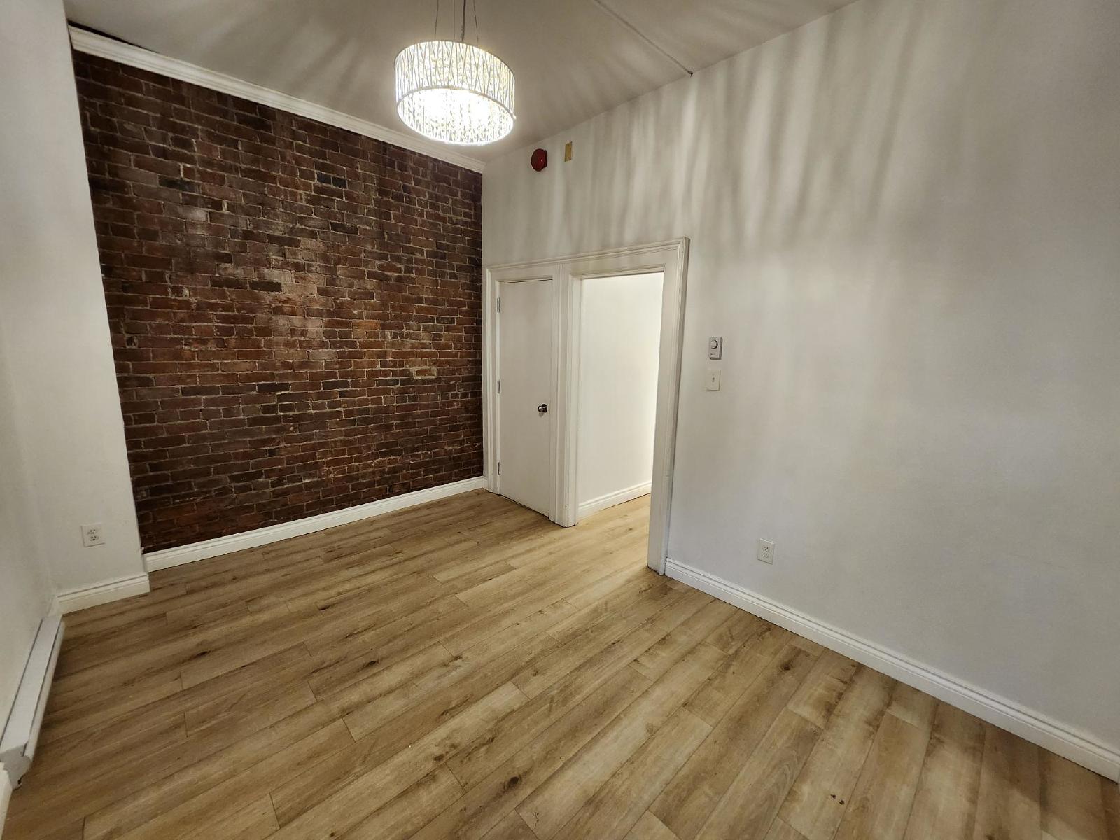 53-59 Carmarthen Street - 55-1 property image