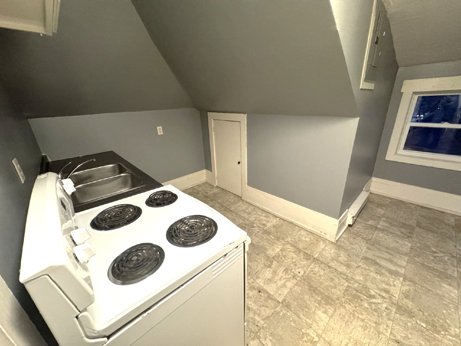 385 Lutz Street - 5 property image