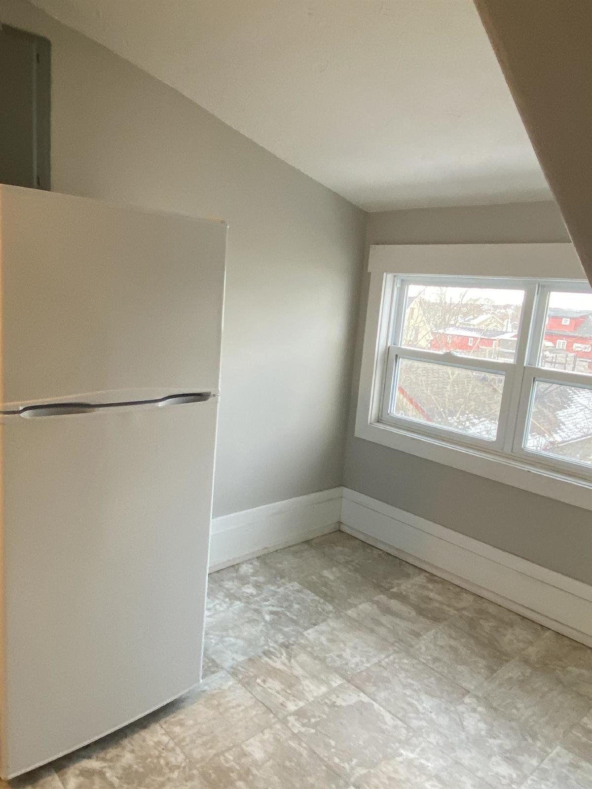 385 Lutz Street - 6 property image