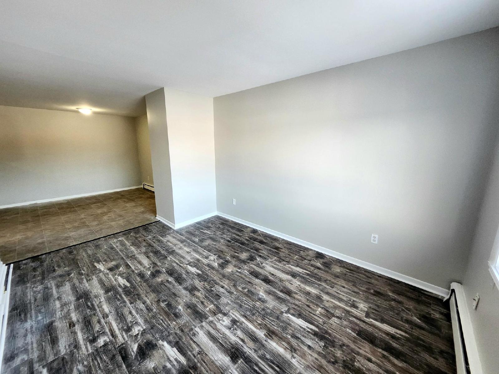 14 Reading Crescent - 7 property image