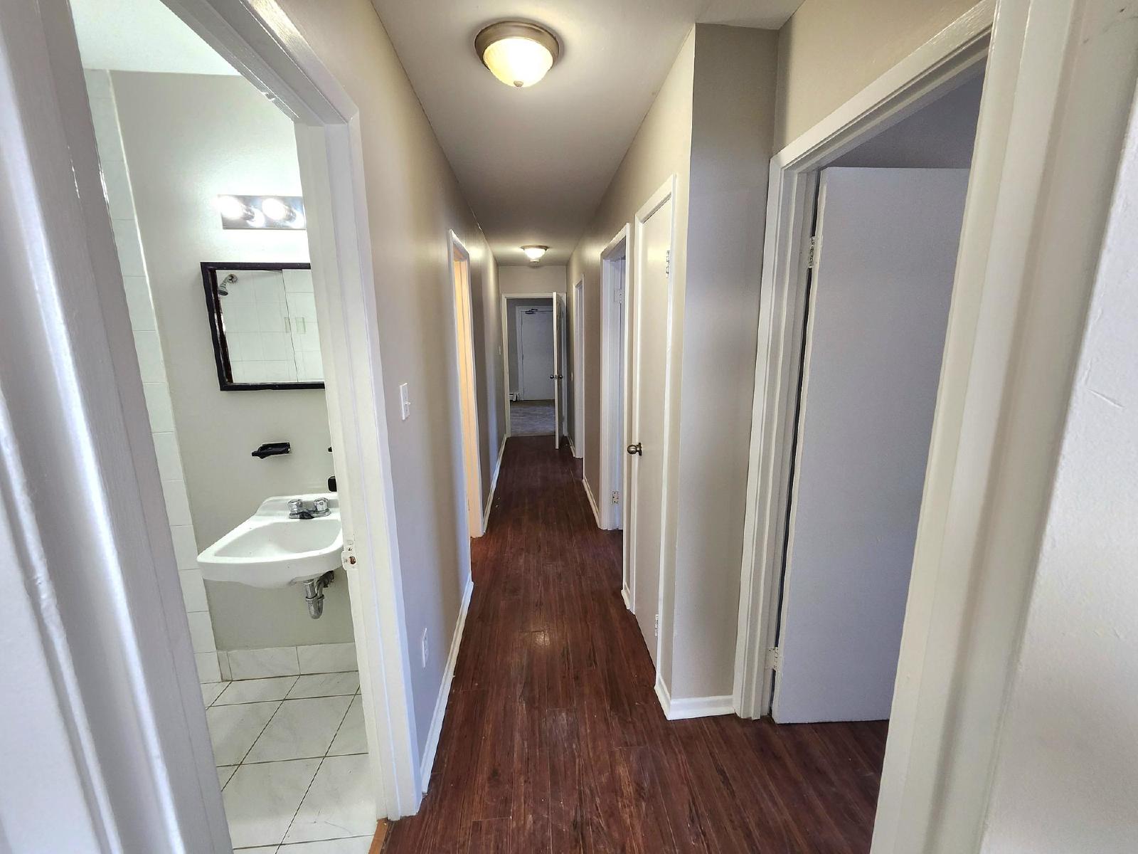 14 Reading Crescent - 7 property image