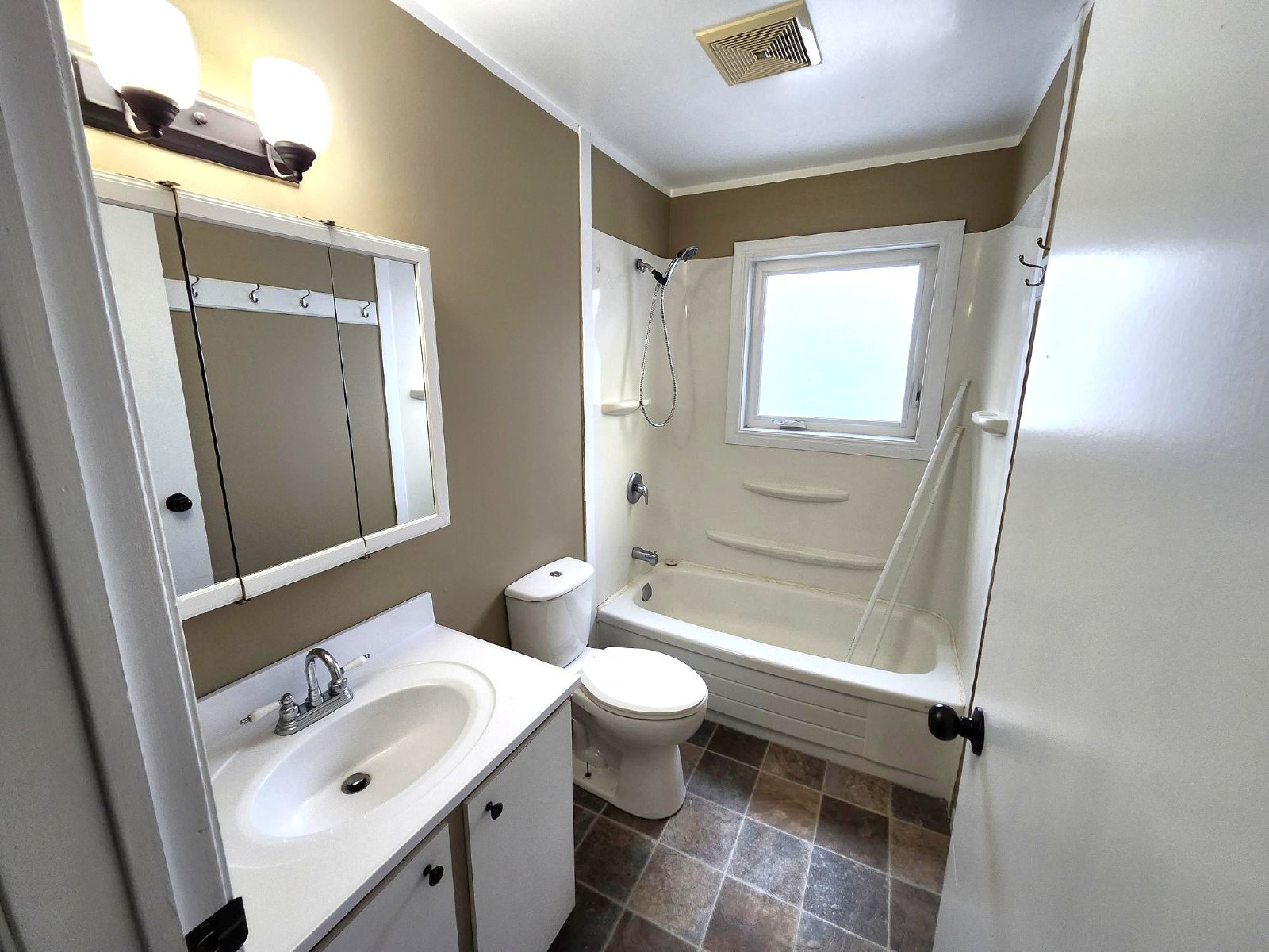 5 Green Valley Drive - 9 property image