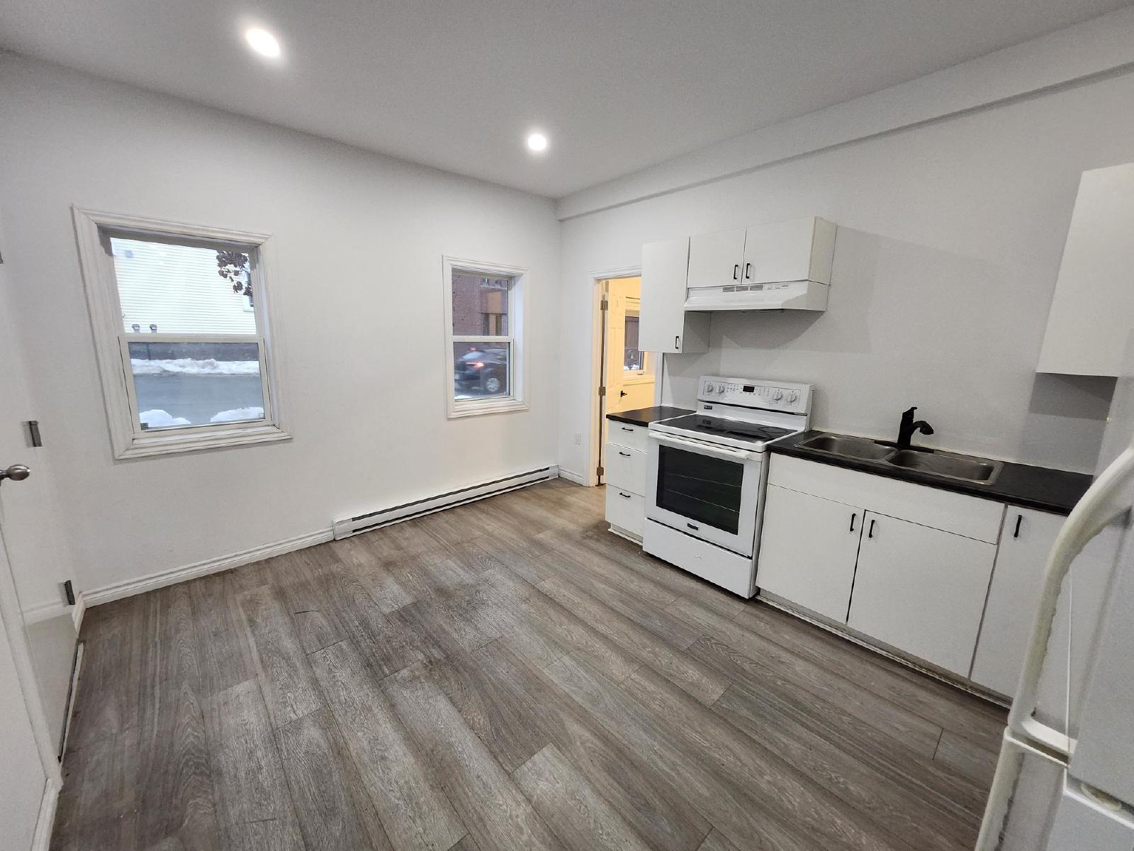 97 Carleton Street - 1 property image