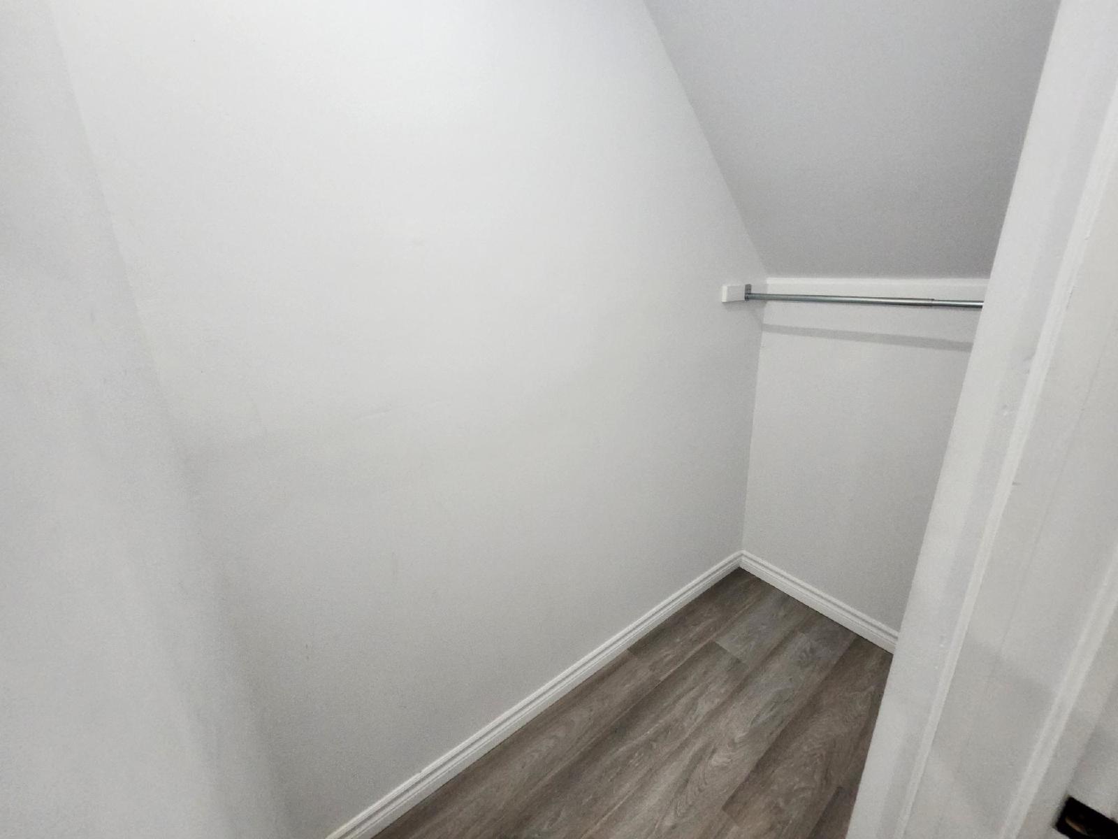 97 Carleton Street - 1 property image