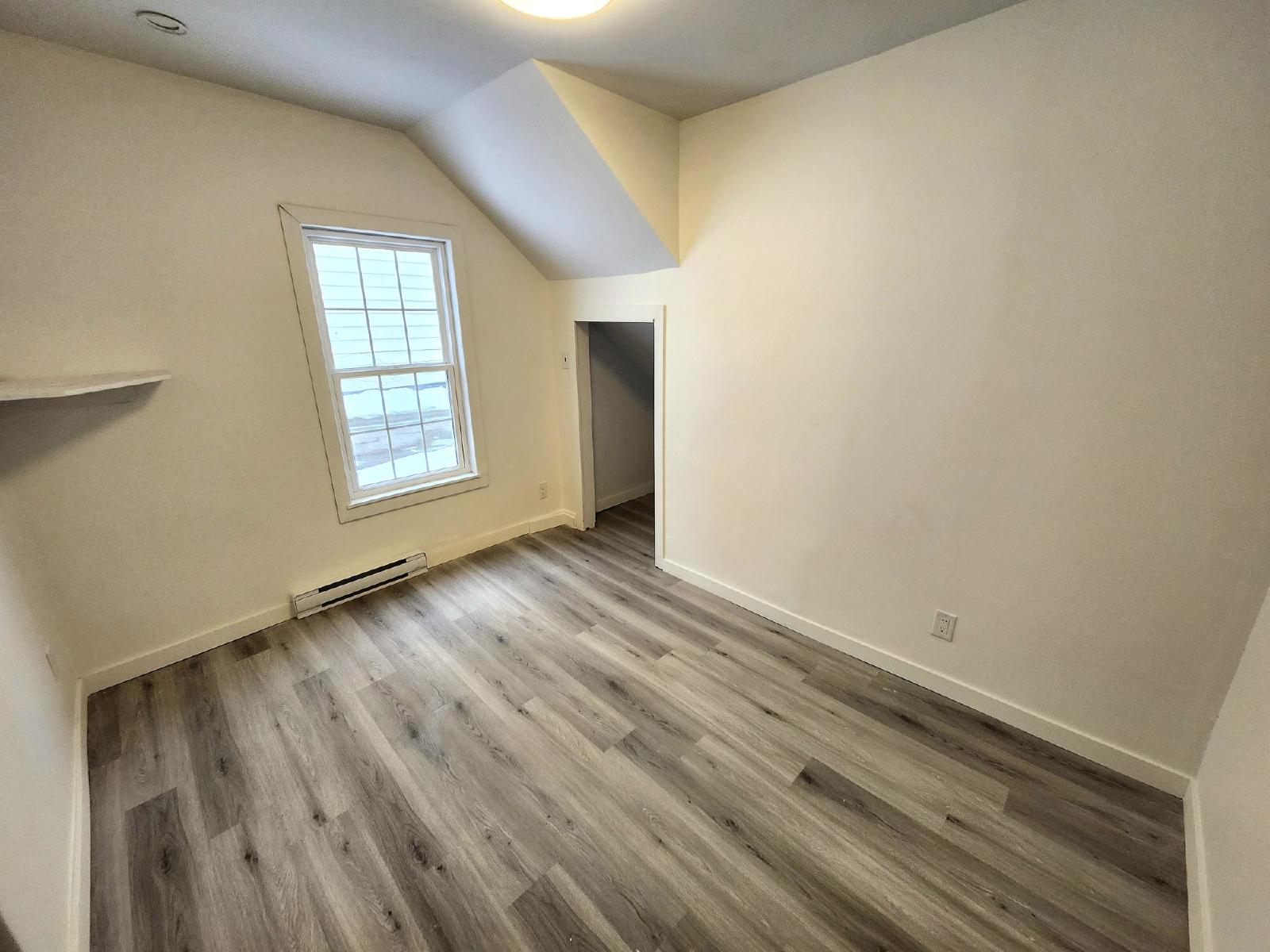 7-9 Courtenay Avenue - 2 property image