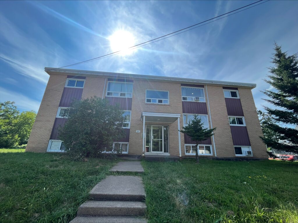 200 Spruce St - 1 property image