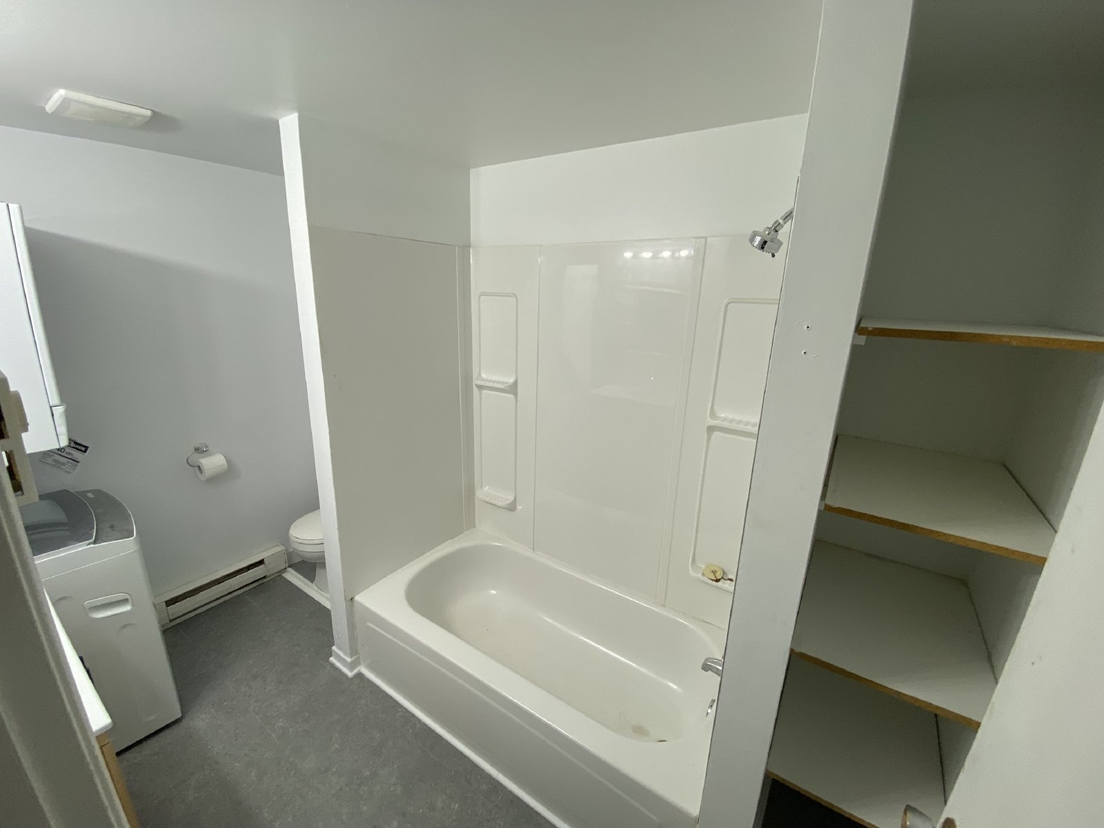 10437 Rue Principale. - 2 property image