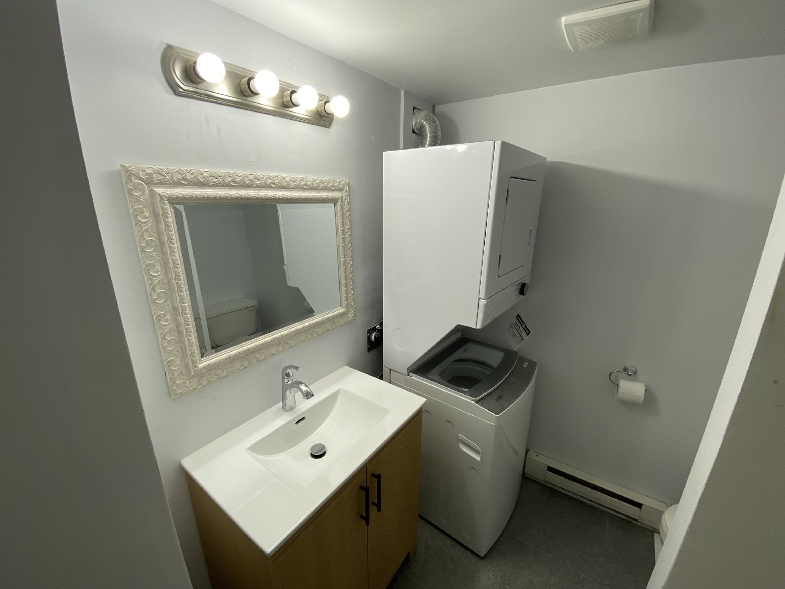 10437 Rue Principale. - 2 property image