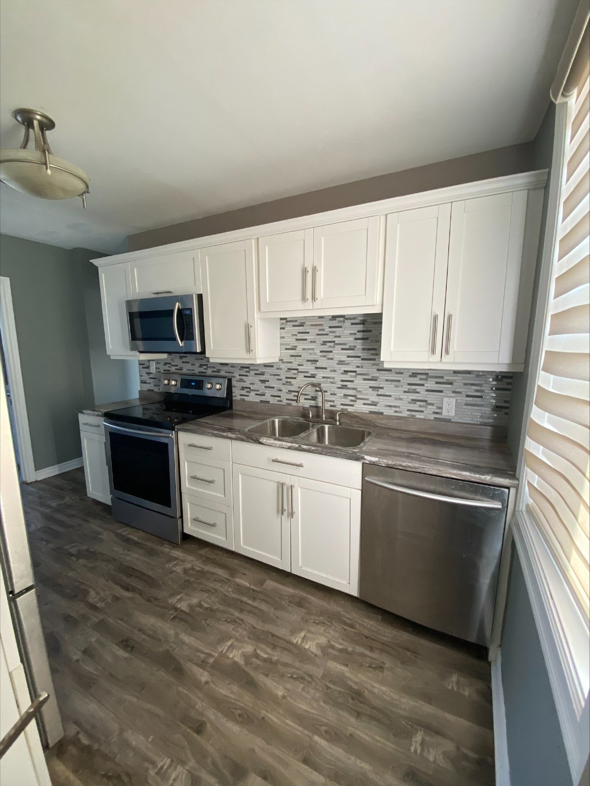 1020-1030 Riverside Drive - 1030 property image