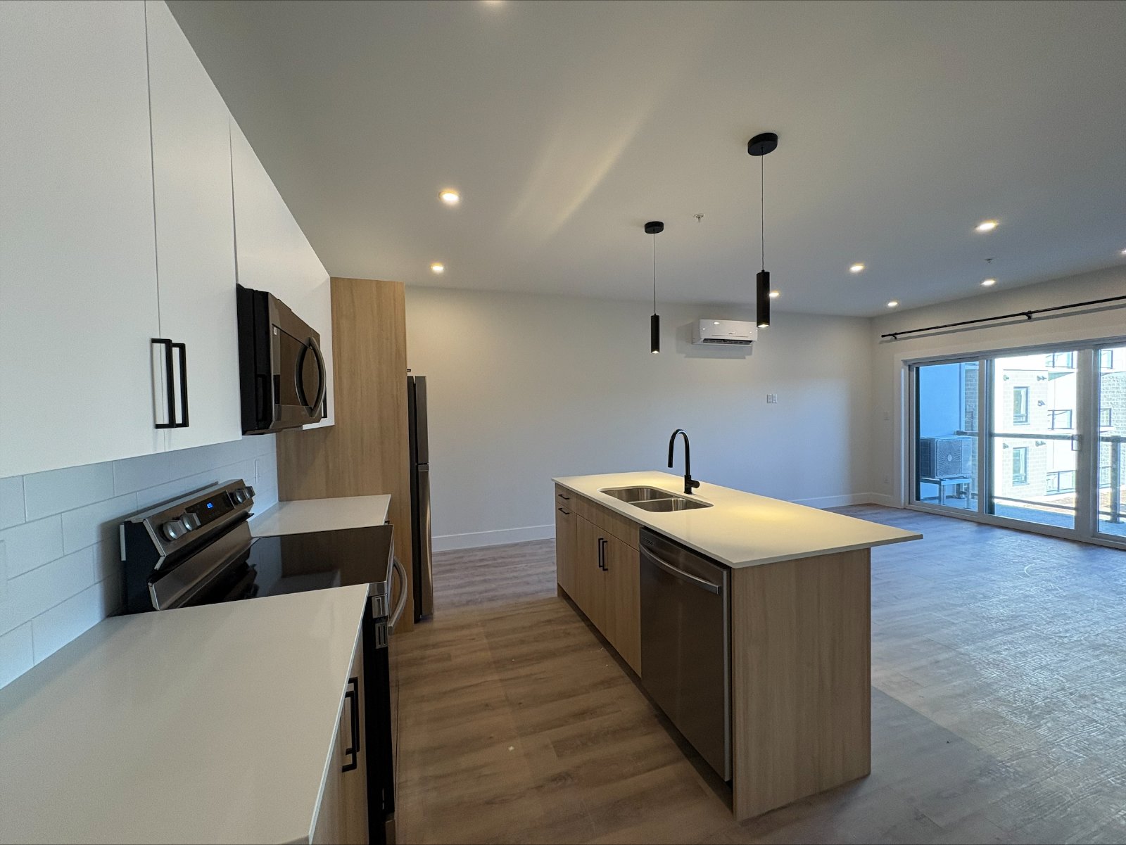 1035 Melanson Road - 415 property image