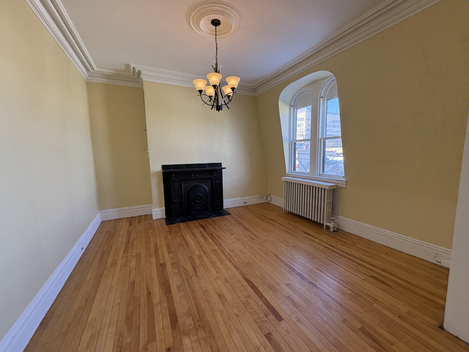 196 King Street East - 4 property image