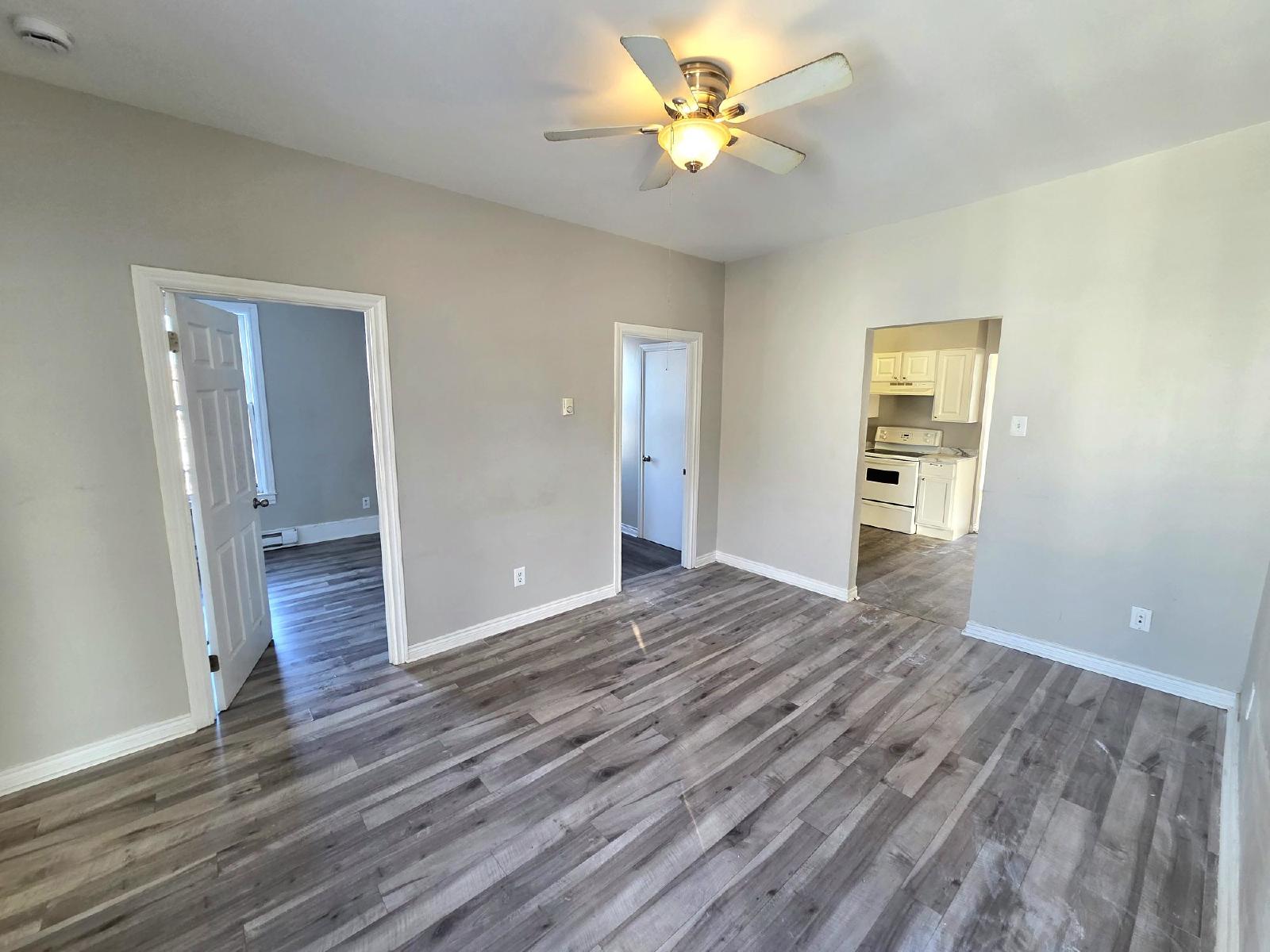 118 Main St/8-10 Cedar St - 10 Cedar #3 property image