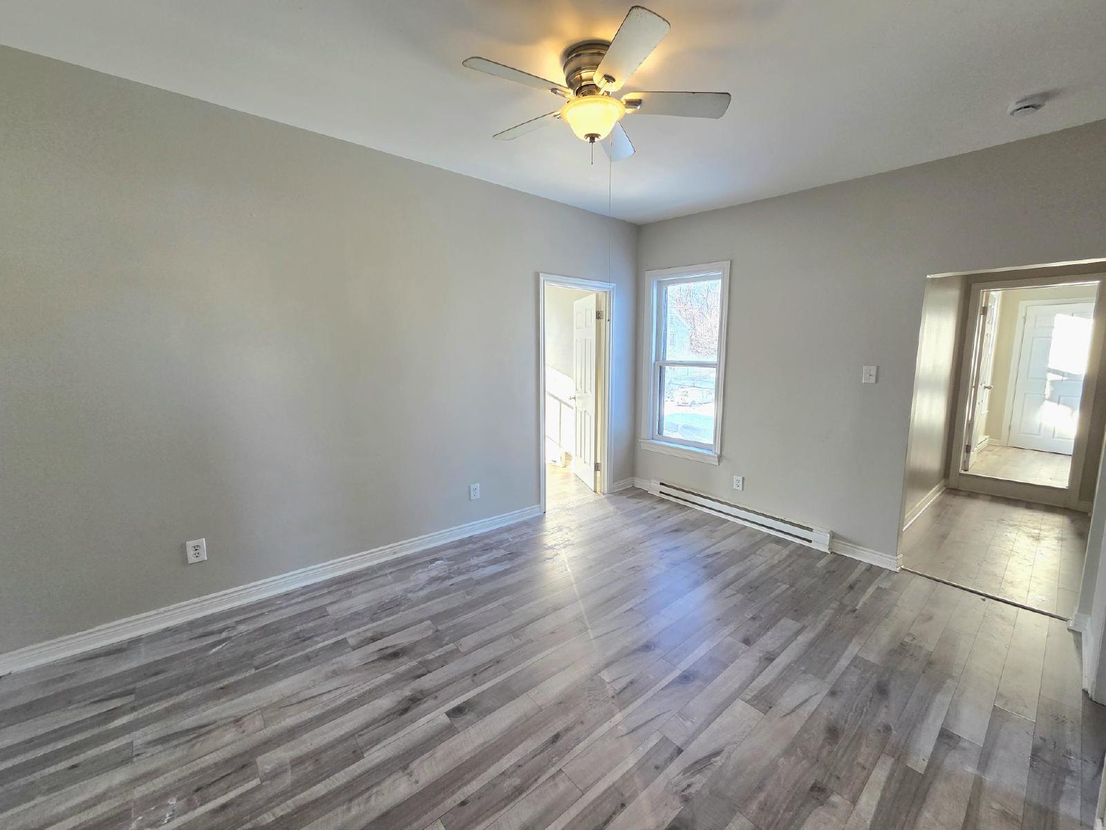 118 Main St/8-10 Cedar St - 10 Cedar #3 property image