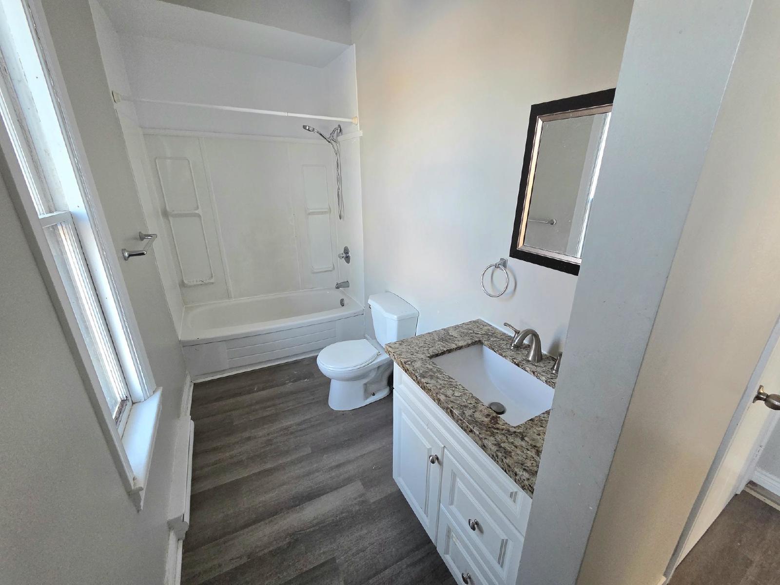 118 Main St/8-10 Cedar St - 10 Cedar #3 property image