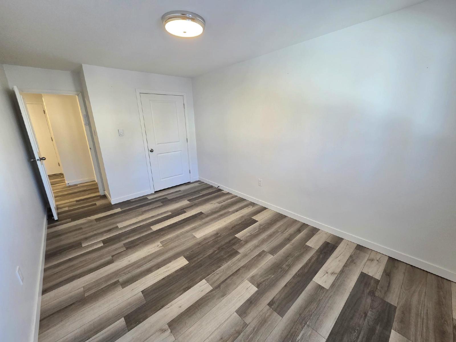 355 Prince Street - 16 property image