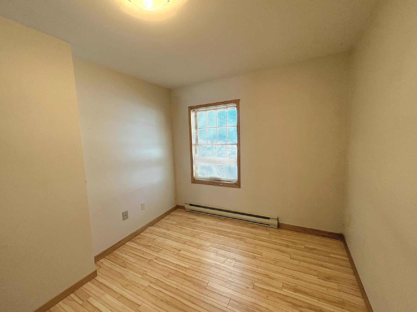 358 Milford Road - 2 property image