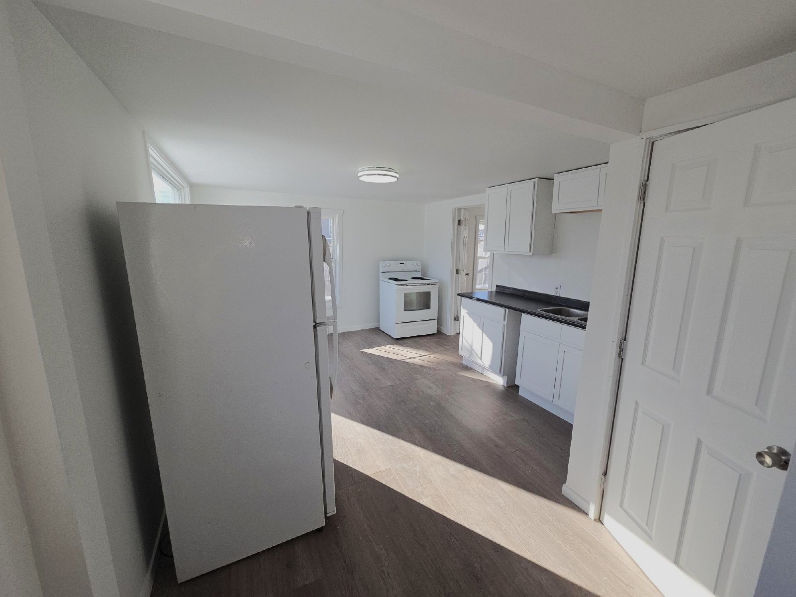 7-9 Courtenay Avenue - 1 property image