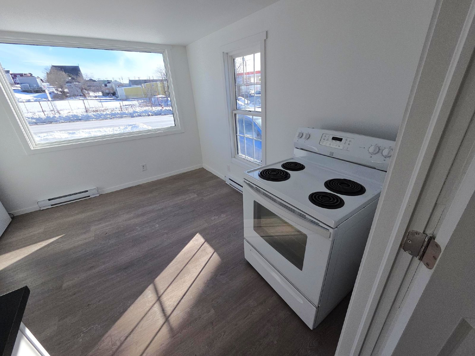 7-9 Courtenay Avenue - 1 property image