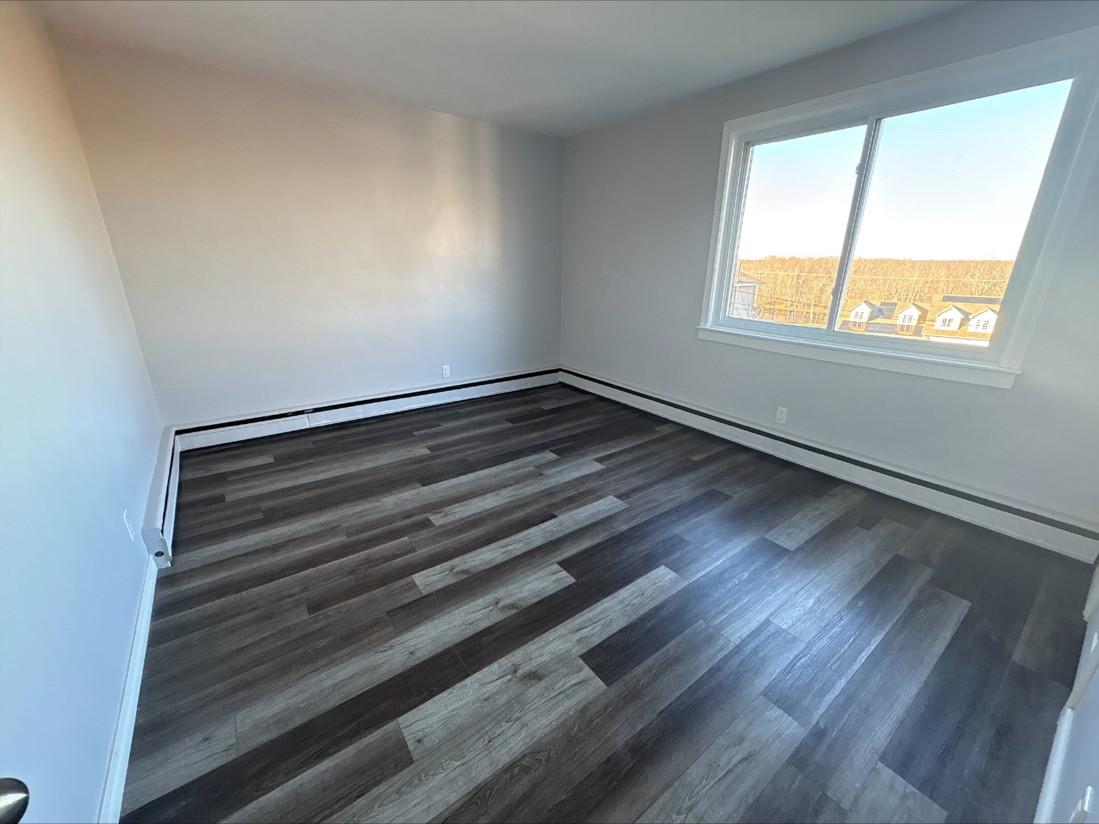 437 Covert Street - 12 property image