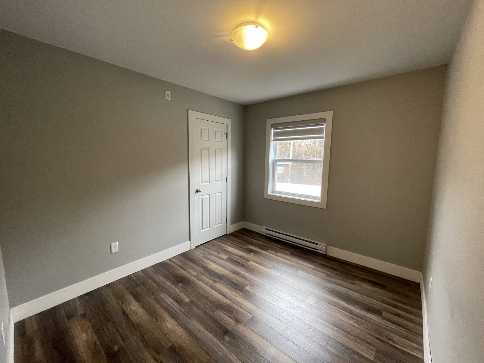 4 Mitchell Street - 2 property image