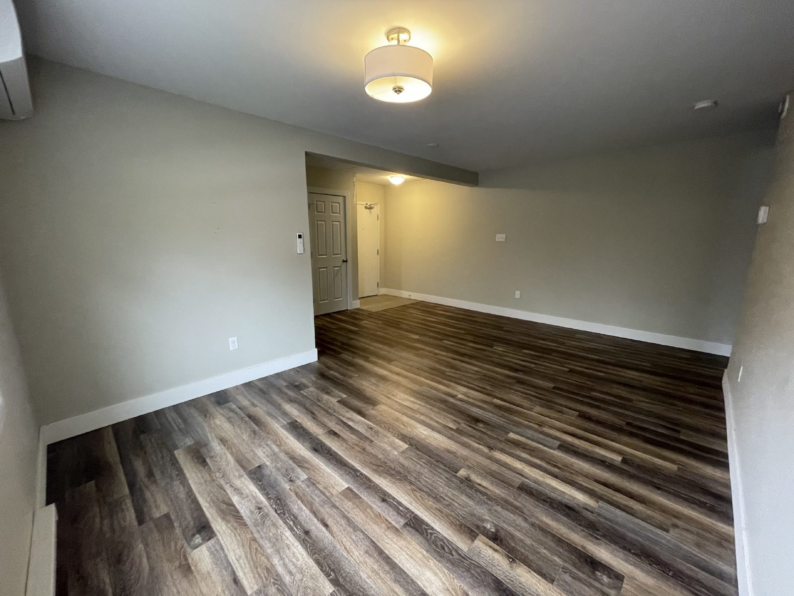 4 Mitchell Street - 2 property image