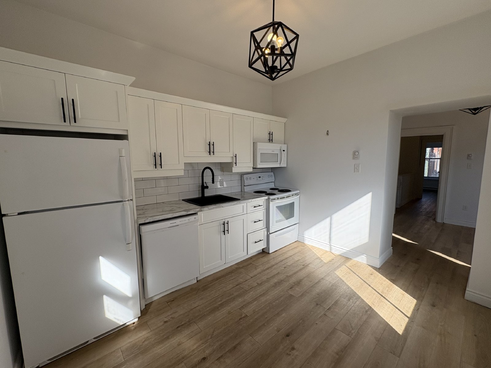 53-59 Carmarthen Street - 55-2 property image