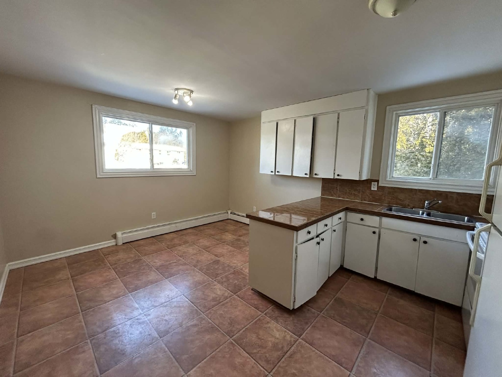 1000 Magee Place - Unit 4 property image