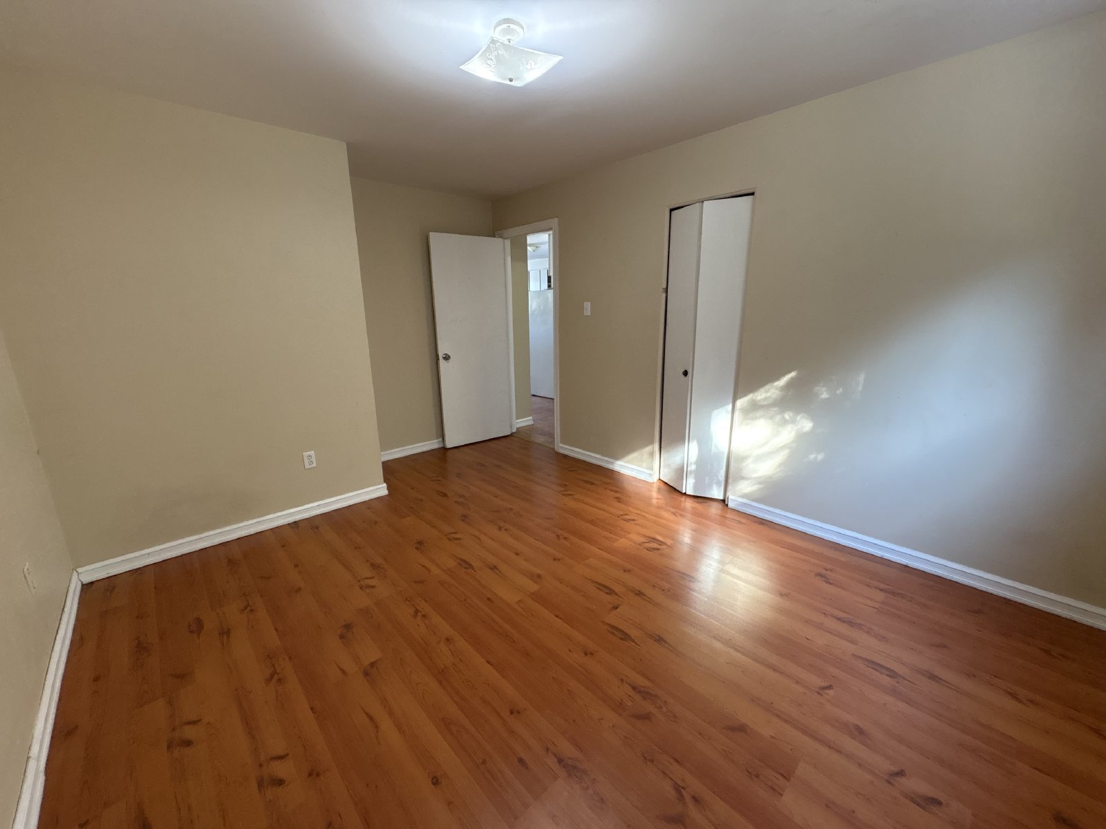 1000 Magee Place - Unit 4 property image