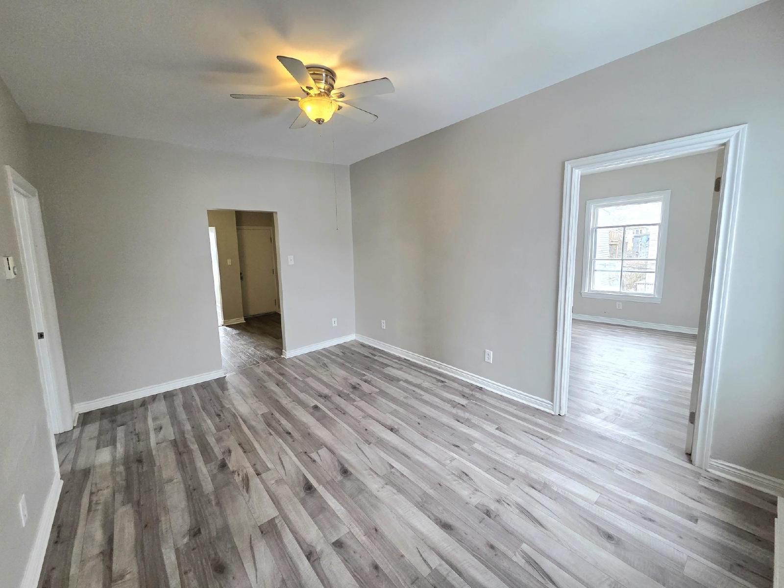 118 Main St/8-10 Cedar St - 10 Cedar #3 property image