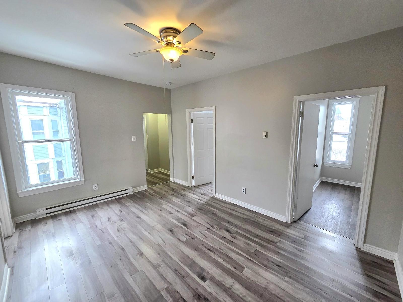 118 Main St/8-10 Cedar St - 10 Cedar #3 property image