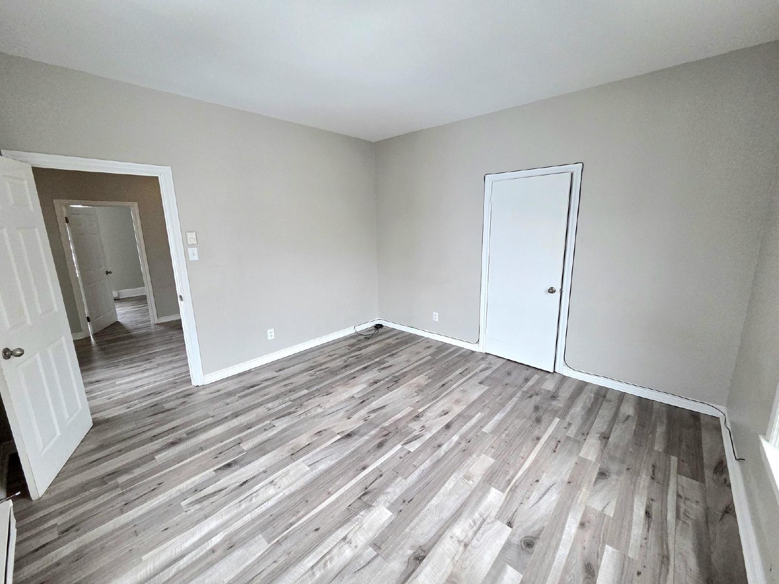 118 Main St/8-10 Cedar St - 10 Cedar #3 property image