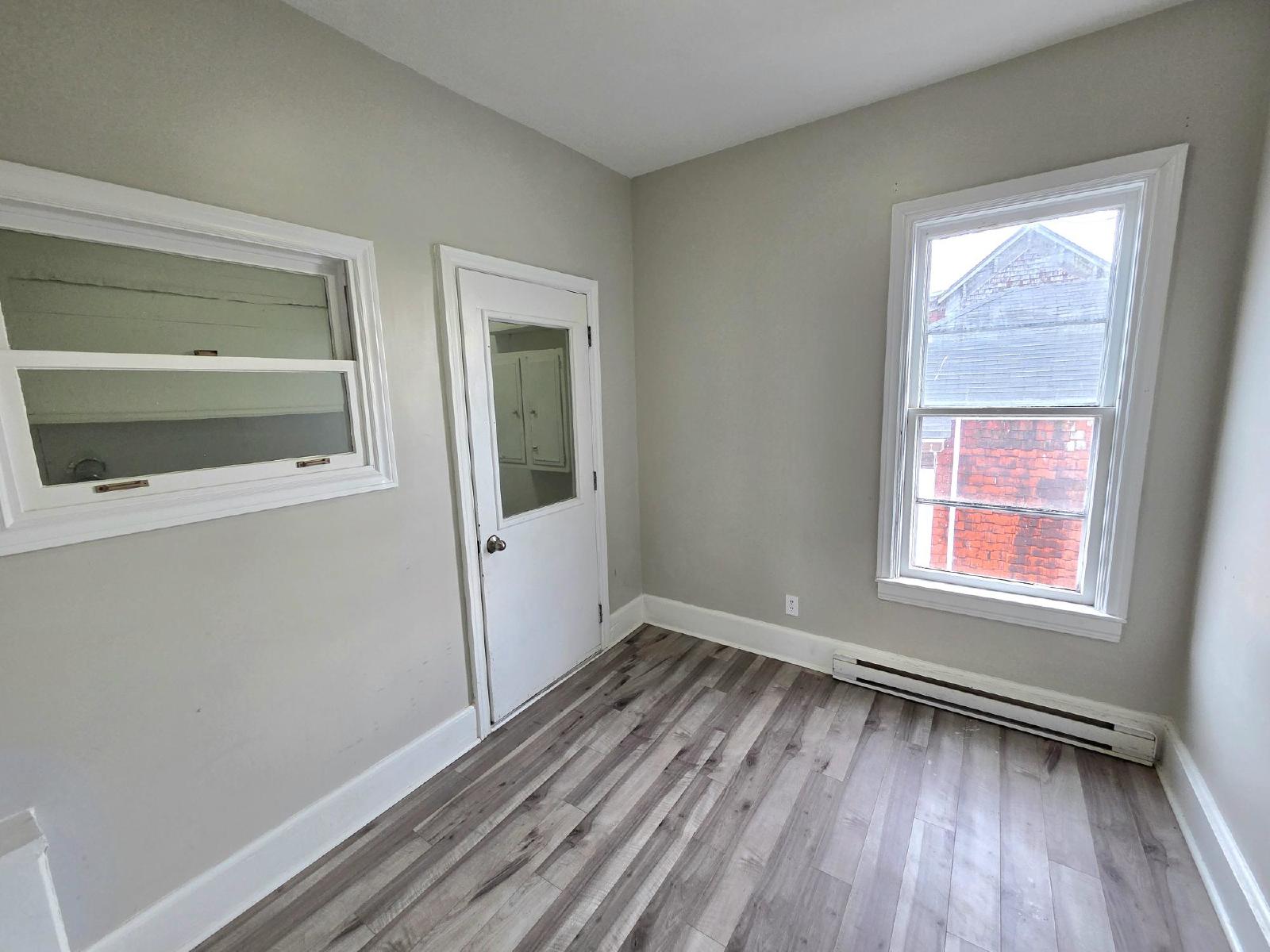 118 Main St/8-10 Cedar St - 10 Cedar #3 property image