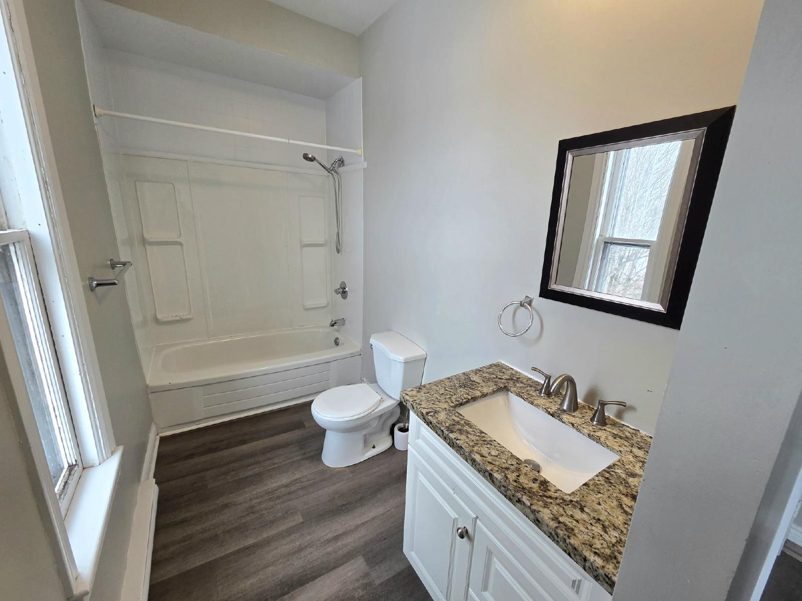 118 Main St/8-10 Cedar St - 10 Cedar #3 property image