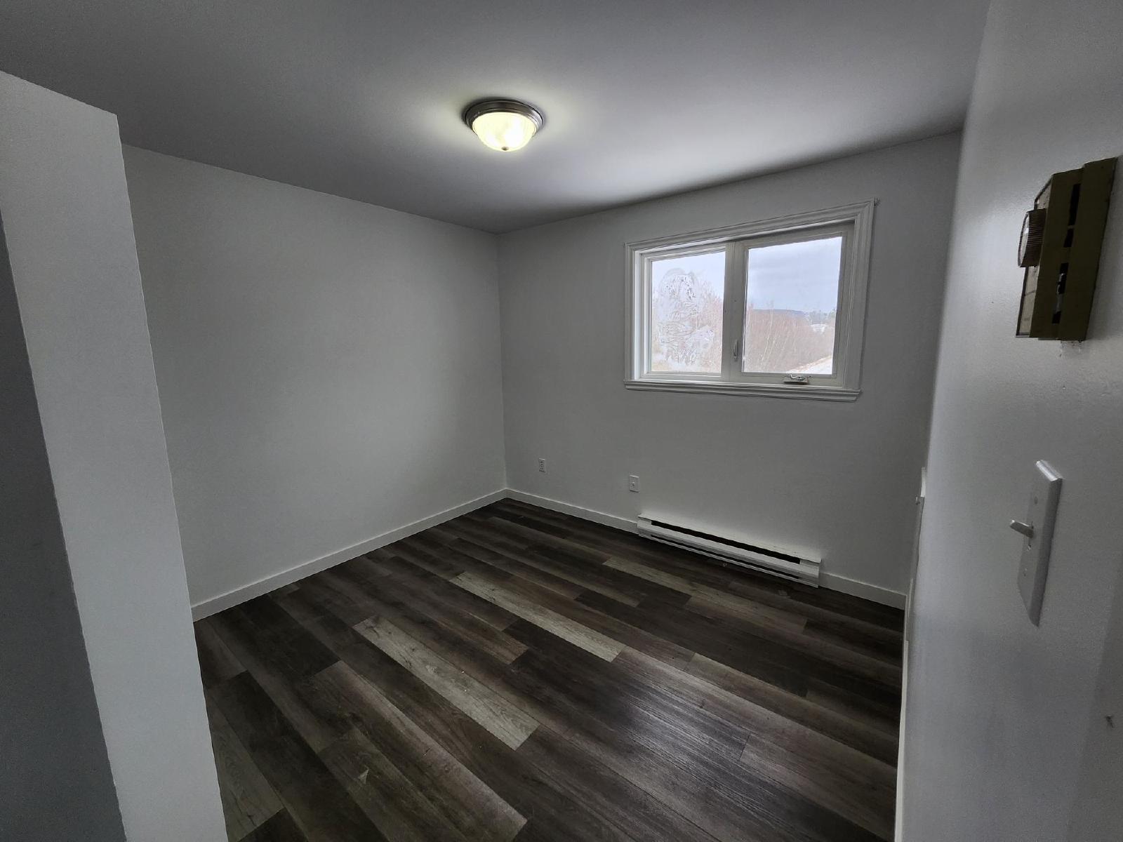 9 Green Valley Drive - 304 property image