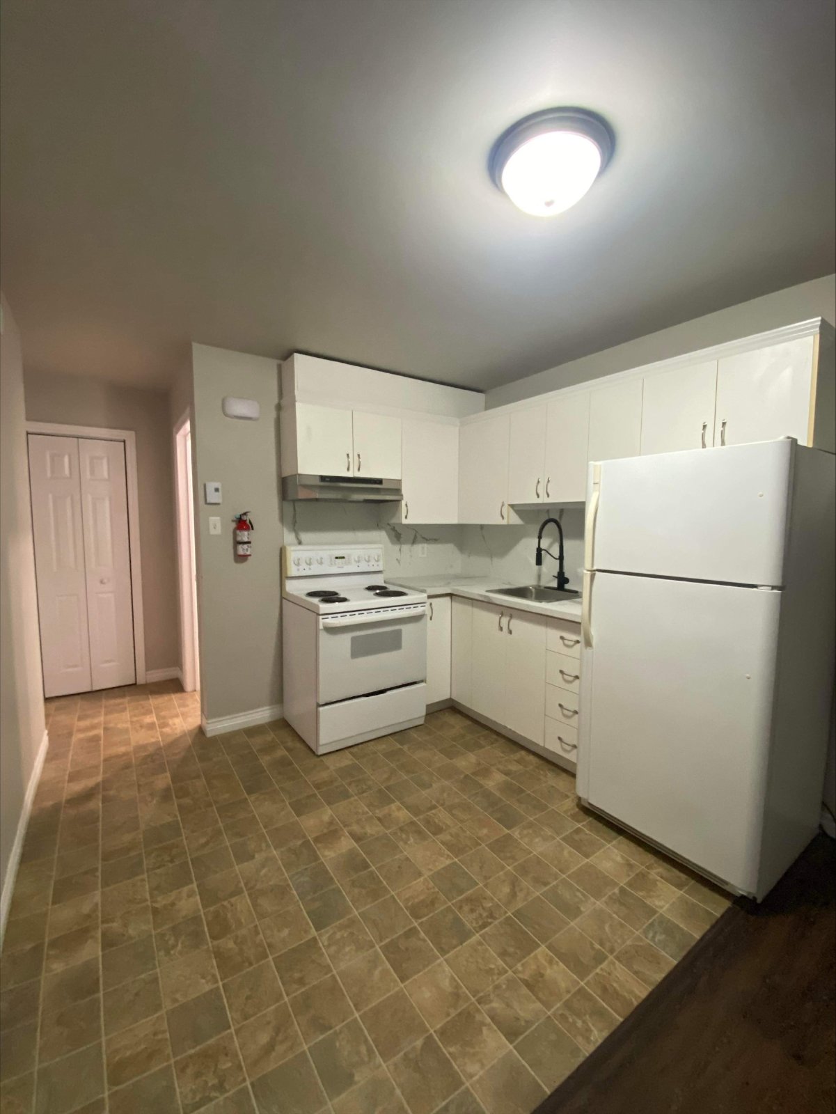 894 Rue Principale - 3 property image