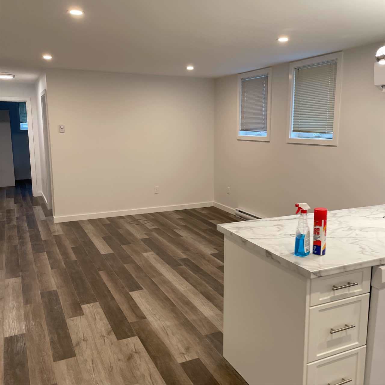 84-86 Dufferin Avenue - 84-9 property image